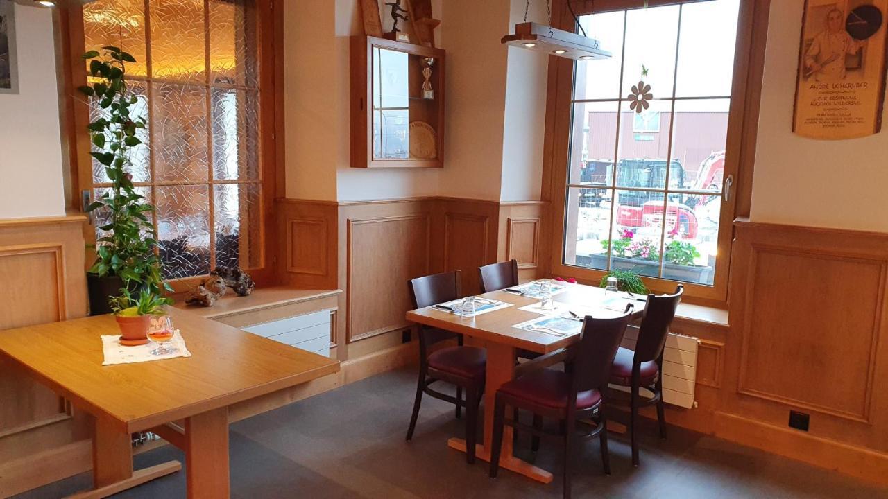 Gasthof Hirschen In Wilderswil Bagian luar foto