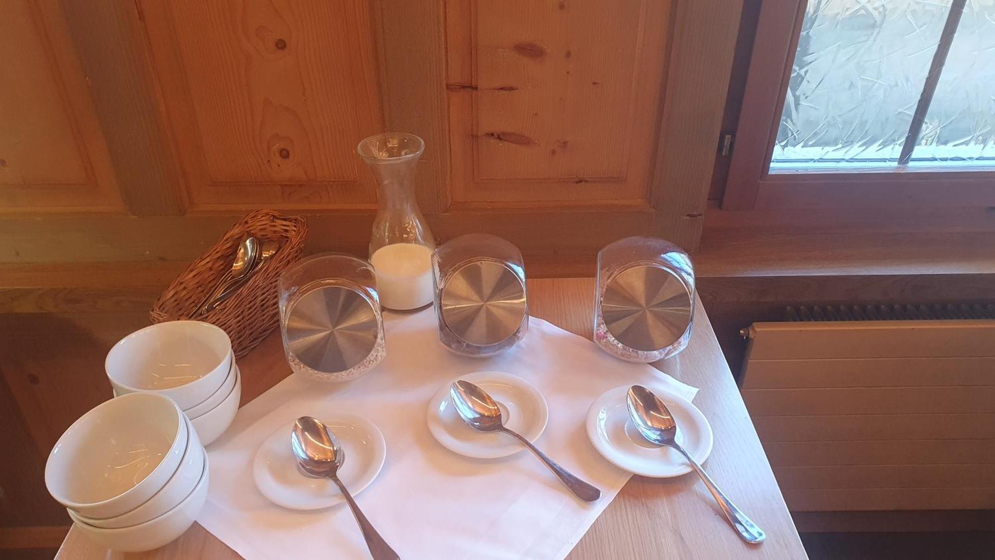 Gasthof Hirschen In Wilderswil Bagian luar foto